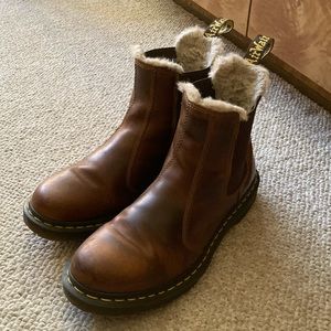 Dr. Martens 2976 Leonore Faux Fur Lined Chelsea Boot